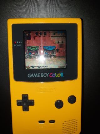 Nintendo Game Boy Color Amarilla