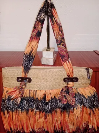 Bolso naranja Nuevo + segundo bolso de regalo.