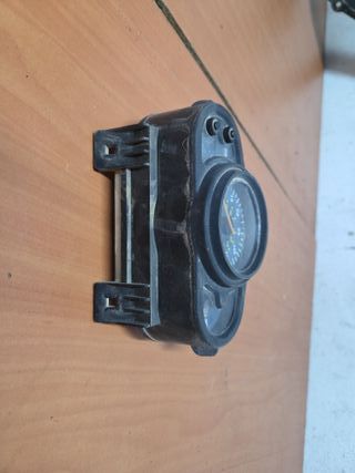 Cuadro Cuentakilómetros Kymco Agility 2006