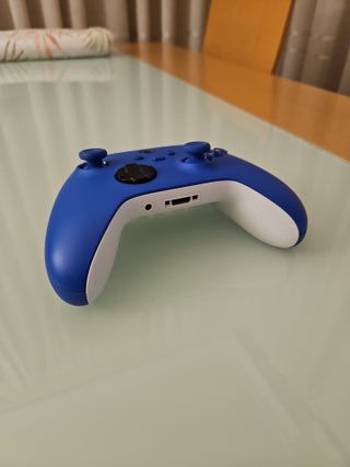 Mando Xbox Series X Azul y Blanco