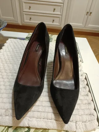 Tacones Mango Negro. Piel