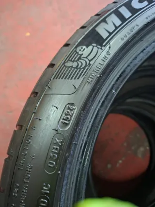 Neumáticos 245/40/19 Michelín 