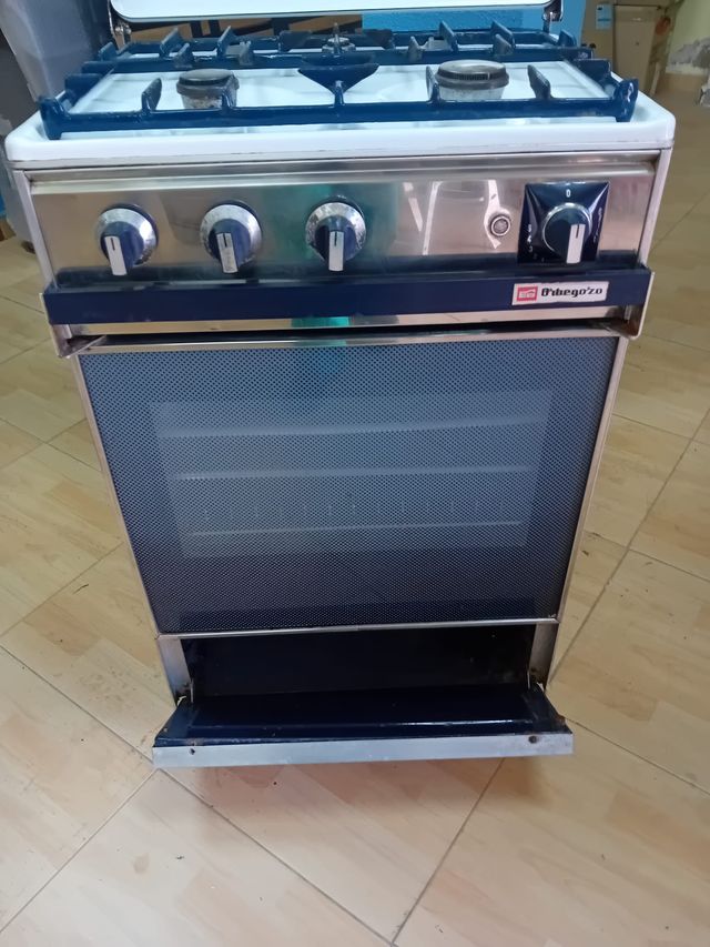 COCINA DE BUTANO MUY BUENA EN 50 EUROS, CARTAGENA