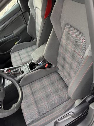 Volkswagen Golf 8 GTI 2.0 TSI