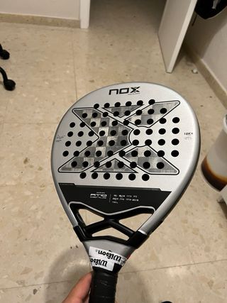 Pala Padel Nox AT10 Agustín Tapia