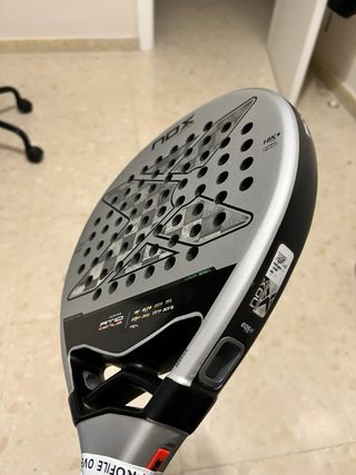 Pala Padel Nox AT10 Agustín Tapia