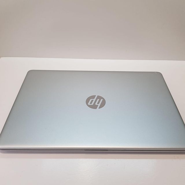 PORTÁTIL HP 255 G9 AMD 3020E/8GB/512GB SSD + CARGDOR