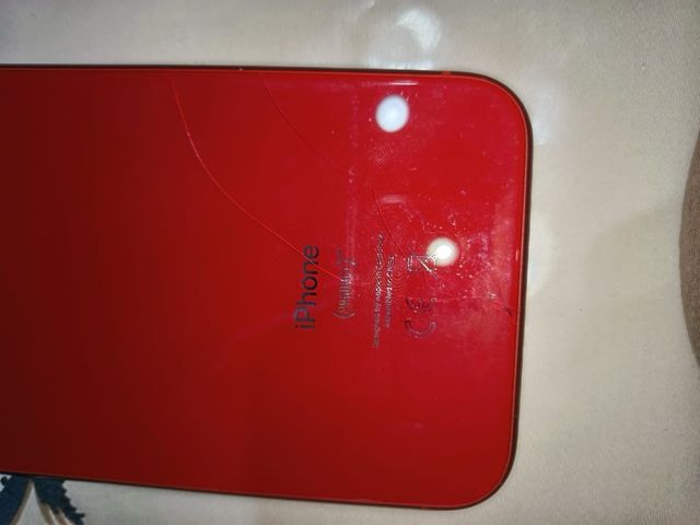 iPhone XR (PRODUCT)RED – 128 GB + Fundas de regalo