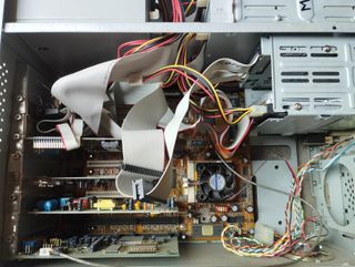 Pentium MMX 233 65mb Ram