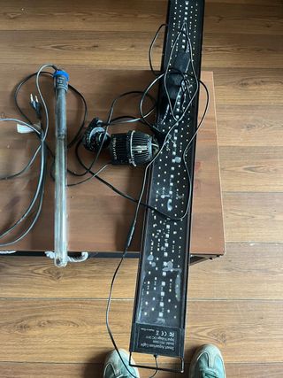 Pecera 200L con sump,  mueble y accesorios