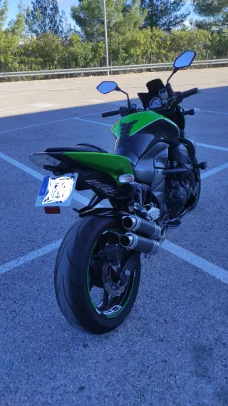 Kawasaki Z750
