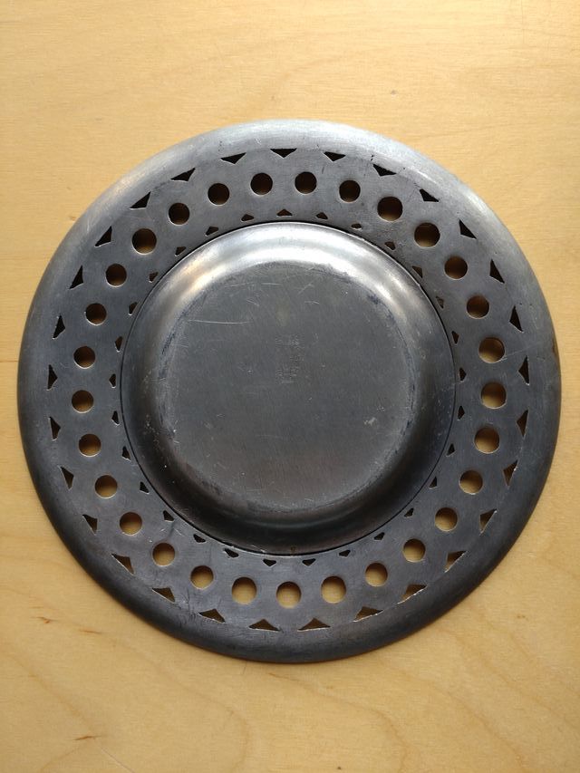 Piattino Metalars traforato in peltro