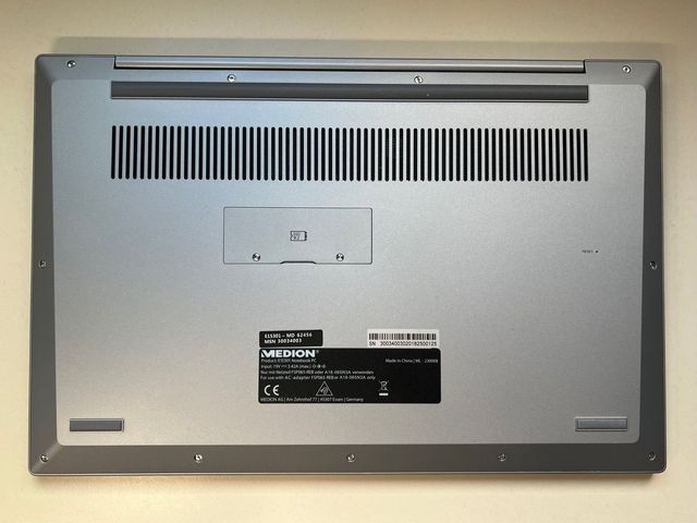 NUEVO | Portátil Medion Ayoka E15301 + Fattura