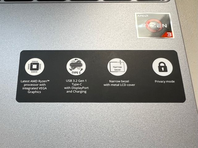 NUEVO | Portátil Medion Ayoka E15301 + Fattura