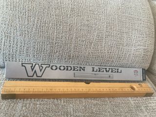Nivel de madera