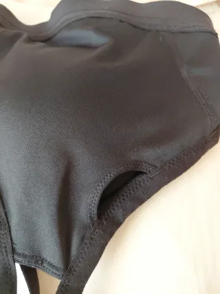 Sujetador deportivo Nike negro talla L.