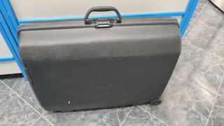 Maleta Samsonite Negra Rígida con Ruedas