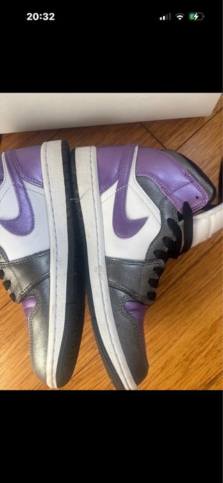 Air Jordan 1 Mid Tg 36.5 Viola Argento