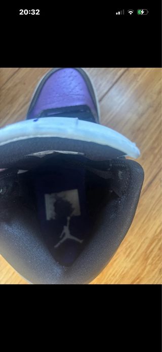 Air Jordan 1 Mid Tg 36.5 Viola Argento