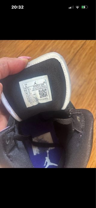 Air Jordan 1 Mid Tg 36.5 Viola Argento