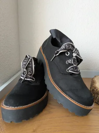 Zapatos negros Stradivarius T39