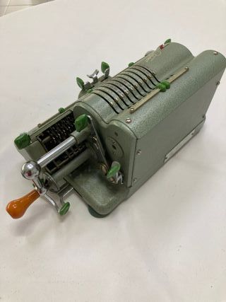 Calculadora antigua Schubert