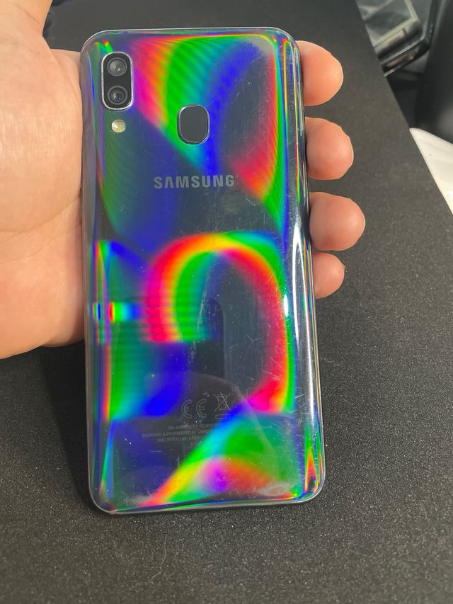 Samsung Galaxy A40 Preto