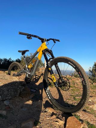 YT Capra Uncaged 11 MX Carbono Talla L