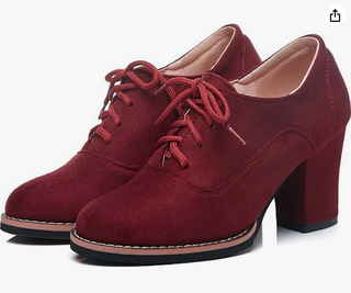 Zapatos tacón grueso cordones rojos