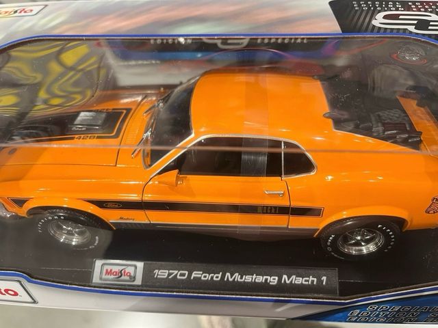 Maisto 1:18 1970 Ford Mustang Mach 1 Naranja