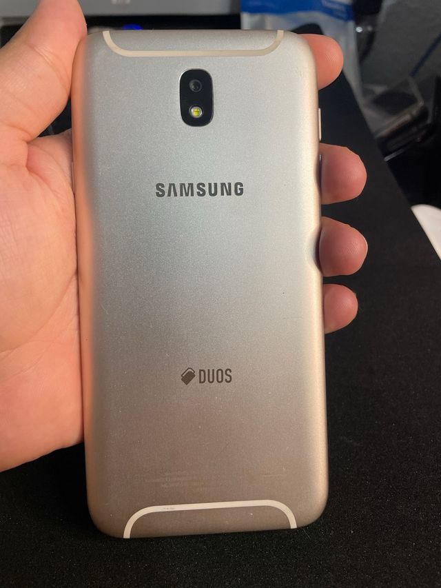 Samsung Galaxy J7 Dourado