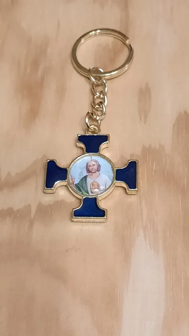 Llavero San Judas Tadeo Cruz Azul/Rojo