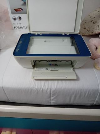 Impresora HP Blanca y Azul
