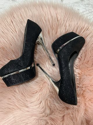 Tacones negros brillantes plataforma talla 36