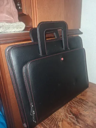 Maletín Portadocumentos Negro. Sin estrenar