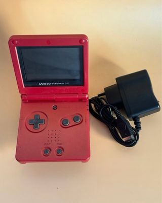 Nintendo Game Boy Advance SP Roja + Cargador 