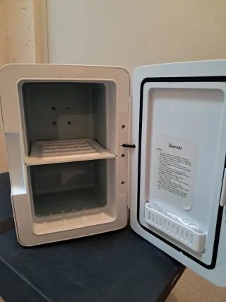 Mini nevera AstroAI 6L
