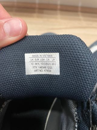 Zapatillas Salomon Trekking Negras y Azules