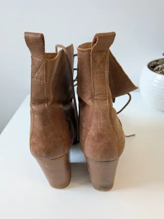 Botines de piel marrones talla 38