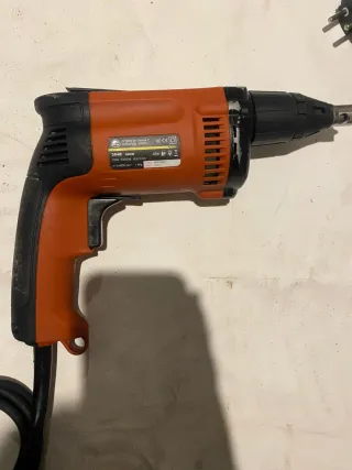 Atornillador Stayer 384B