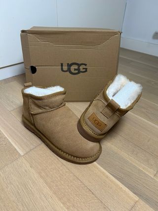 Botas UGG Mini Clásicas Talla 39