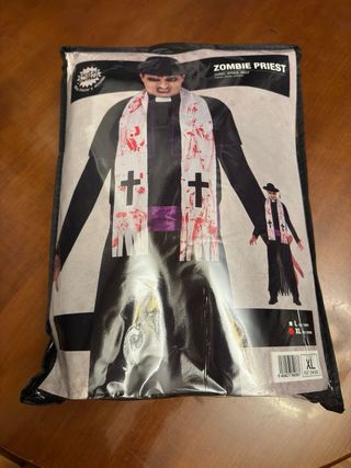 Disfraz cura sangriento talla XL. 