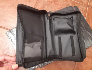 Estuche Negro nuevo