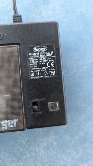 Cargador Universal Baterías Ni-Cd