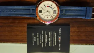 Reloj Tommy Hilfiger Naranja y Blanco