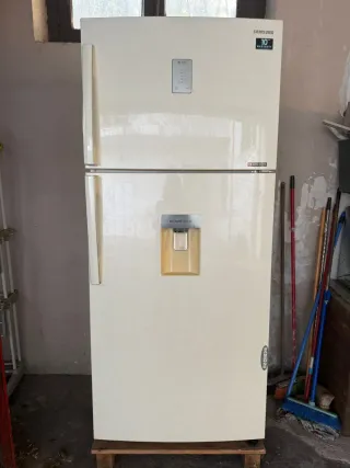 Frigorifero Samsung RT46K6EF