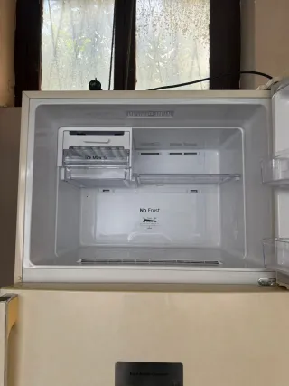 Frigorifero Samsung RT46K6EF