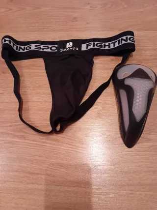 Coquilla protectora deportes de contacto