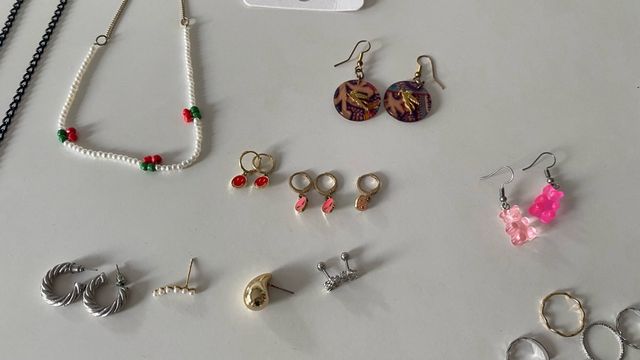 Lote bisutería, cosas nuevas