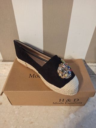 Manoletinas H&D Negras con Multiclor